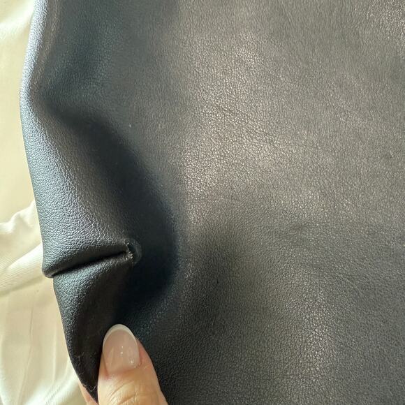 Saint Laurent Shopping Bag East West Tote Smooth Leather - Picture 12 of 14